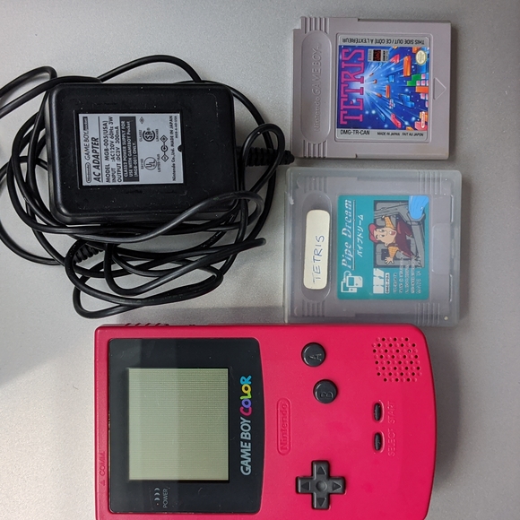 Game Boy Color - Picture 2 of 9